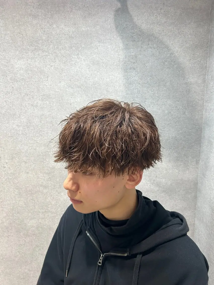パーマ メンズ ツイスパ/シャドウ MANARUのヘアスタイル