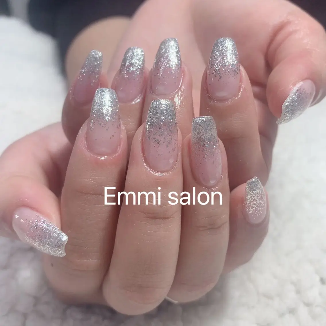 ネイル グラデーション ラメ(グリッター) ラメグラデーション Emmi salonのネイルデザイン
