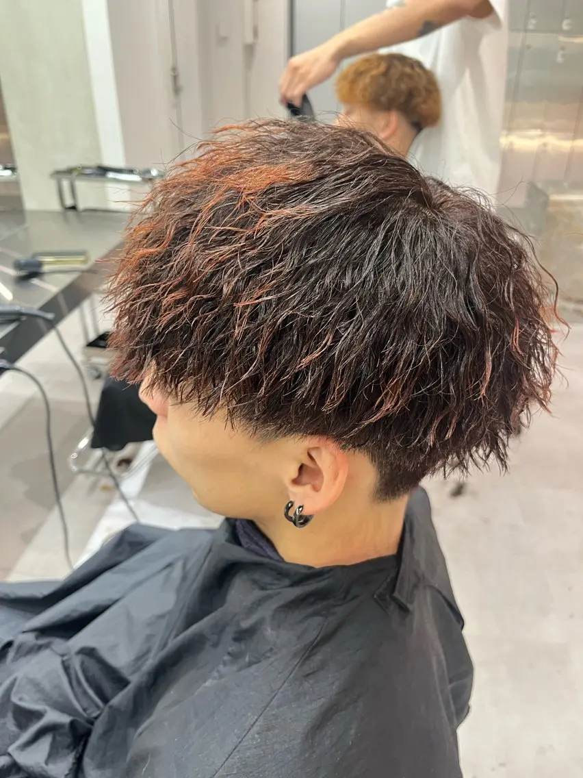 ショート パーマ メンズ ⚡メンズパーマフ ェードカットTomyのヘアスタイル