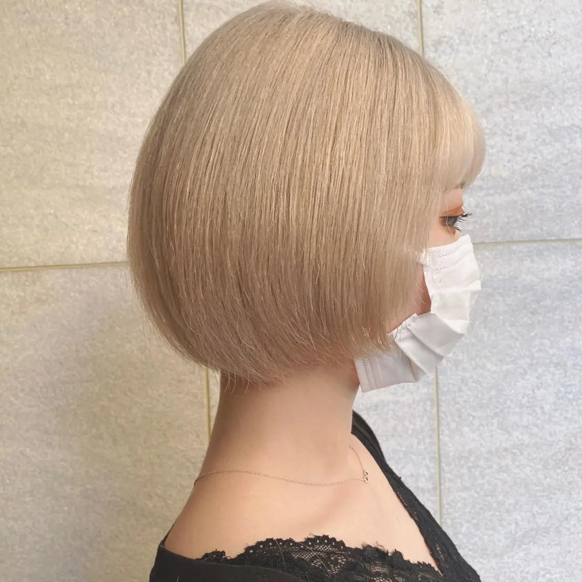 ショート カラー ブリーチ ブロンド ホワイトブロンド ハイトーン/デザイン hirokiのヘアスタイル