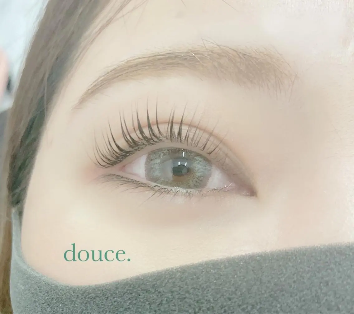 マツエク・マツパ アイブロウ パリジェンヌラッシュリフト mes yeux eye salon.の眉毛・アイブロウイメージ