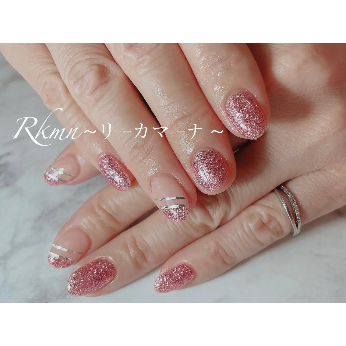 ネイル アートネイル キラキラネイル ラメ(グリッター) ピンク 春ネイル ハンドネイル フットネイル ハンドケア Rkmn ~リ-カマ-ナ~のネイルデザイン