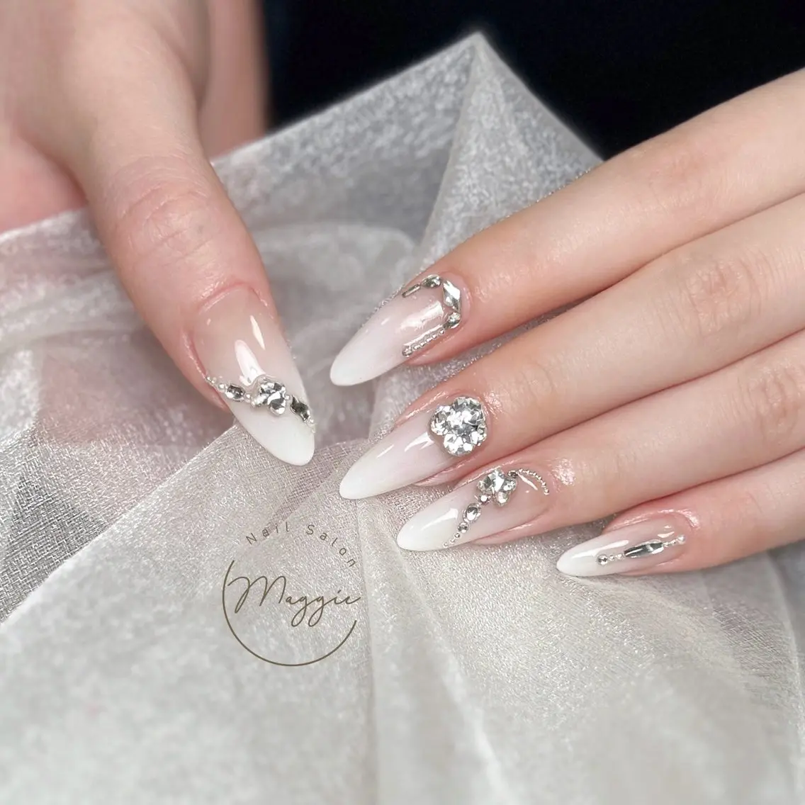 ネイル Maggie Nail🦩のネイルデザイン