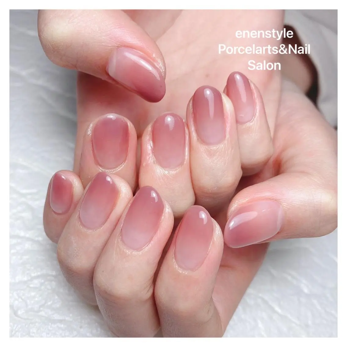 ミディアム ネイル ハンドネイル 🐾enen style 🐾のネイルデザイン
