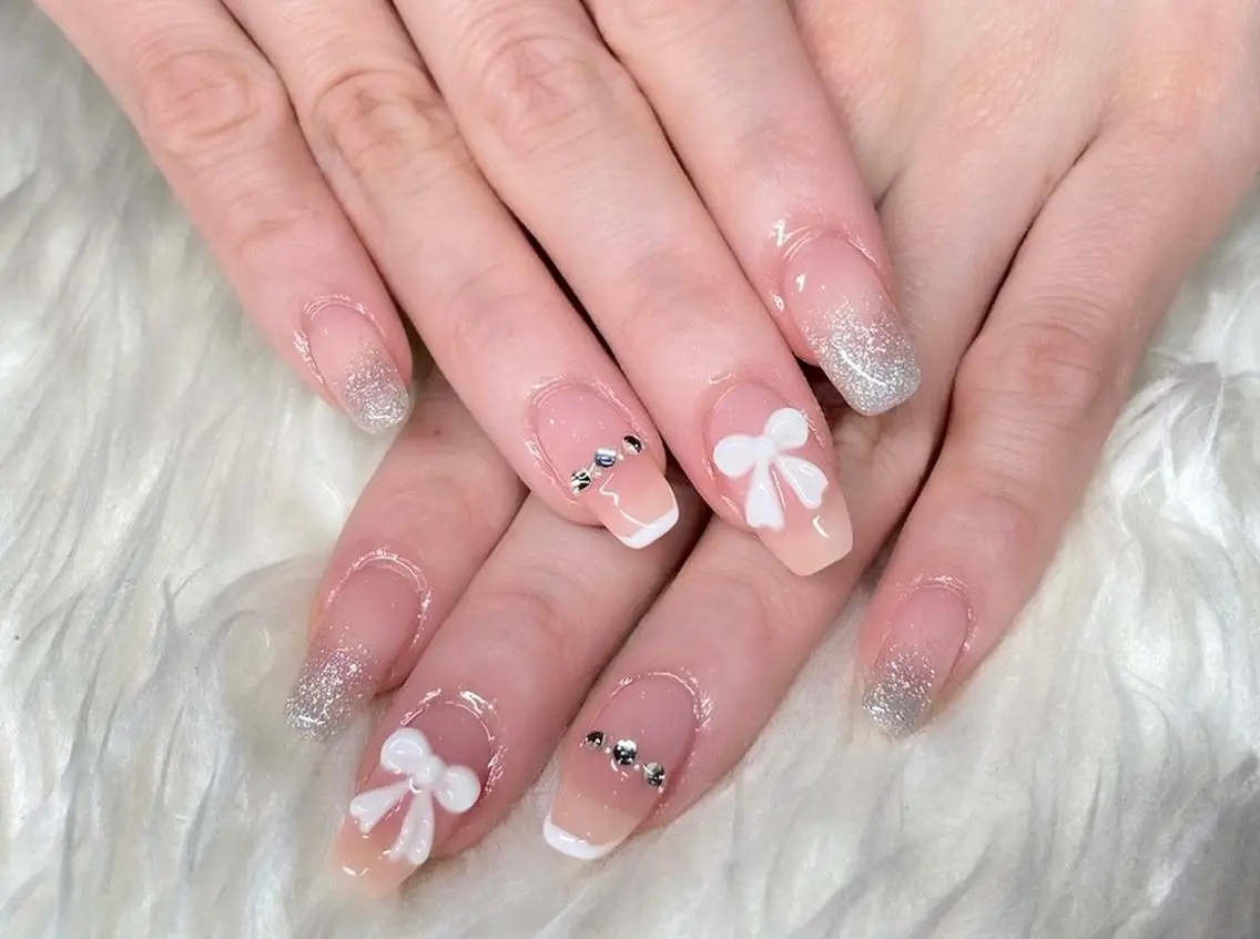 ネイル ジェルネイル パラジェル バレンタイン ブライダルネイル 冬ネイル Nail&eye Belire 新宿のネイルデザイン