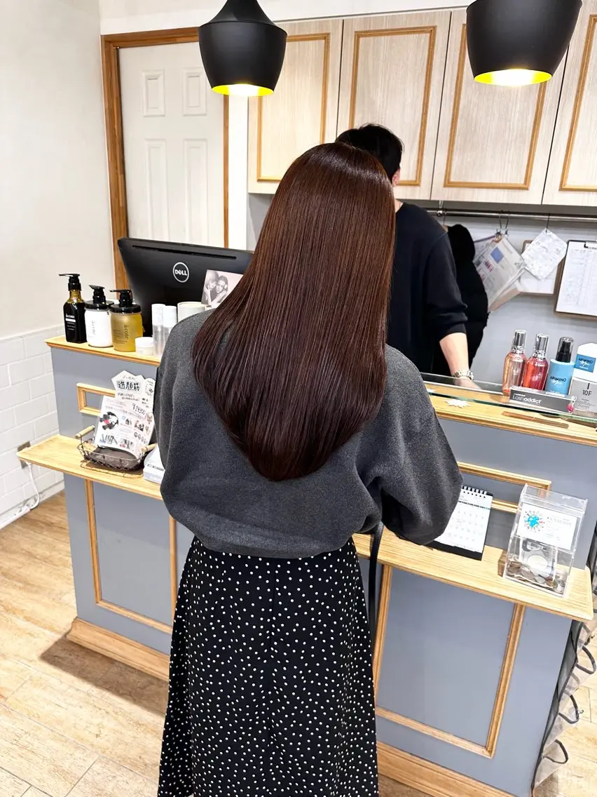 セミロング カラー パーマ ヘアアレンジ メンズ キッズ トリートメント レイヤーカット/ 巻ける縮毛矯正のヘアスタイル