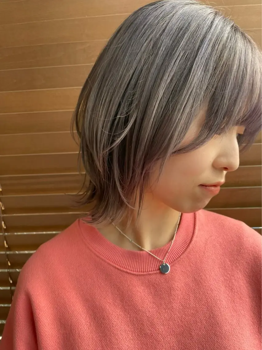 ミディアム カラー SHOEI／艶カラー /レイヤーカットのヘアスタイル