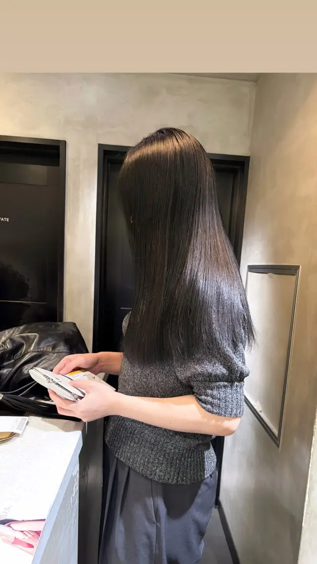 ロング カラー ヘアカラー トリートメント タナカ カナ🫧のヘアスタイル