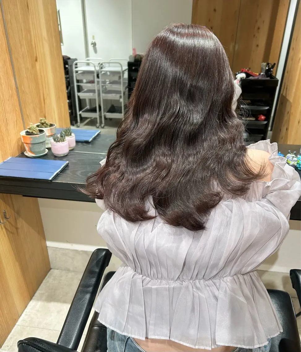 ミディアム カラー ブラウンカラー カット ヘアカラー トリートメント ヘッドスパ スキバサミを使わない カット🌼唯🌼のヘアスタイル