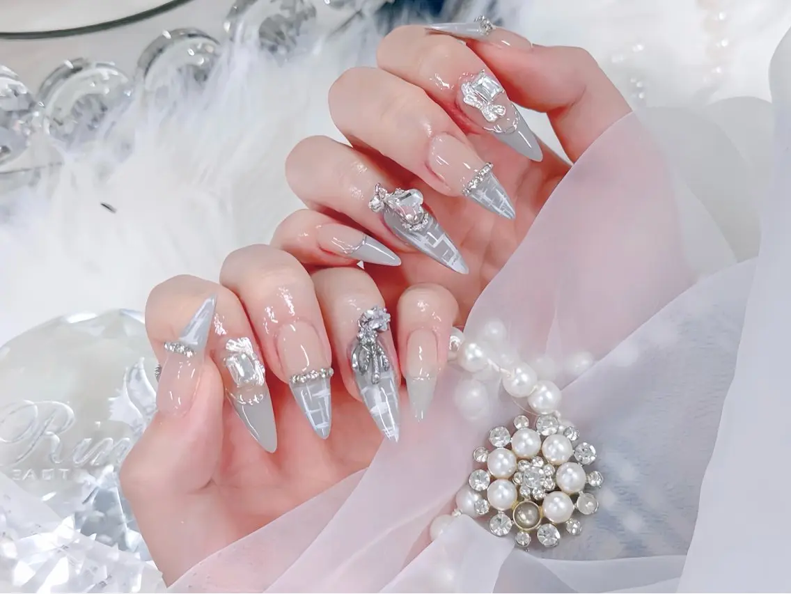 ネイル アニマル柄 べっ甲ネイル ブルー ボルドー ブラウン ハンドネイル ハンドケア Rin Nail 新大久保店のネイルデザイン