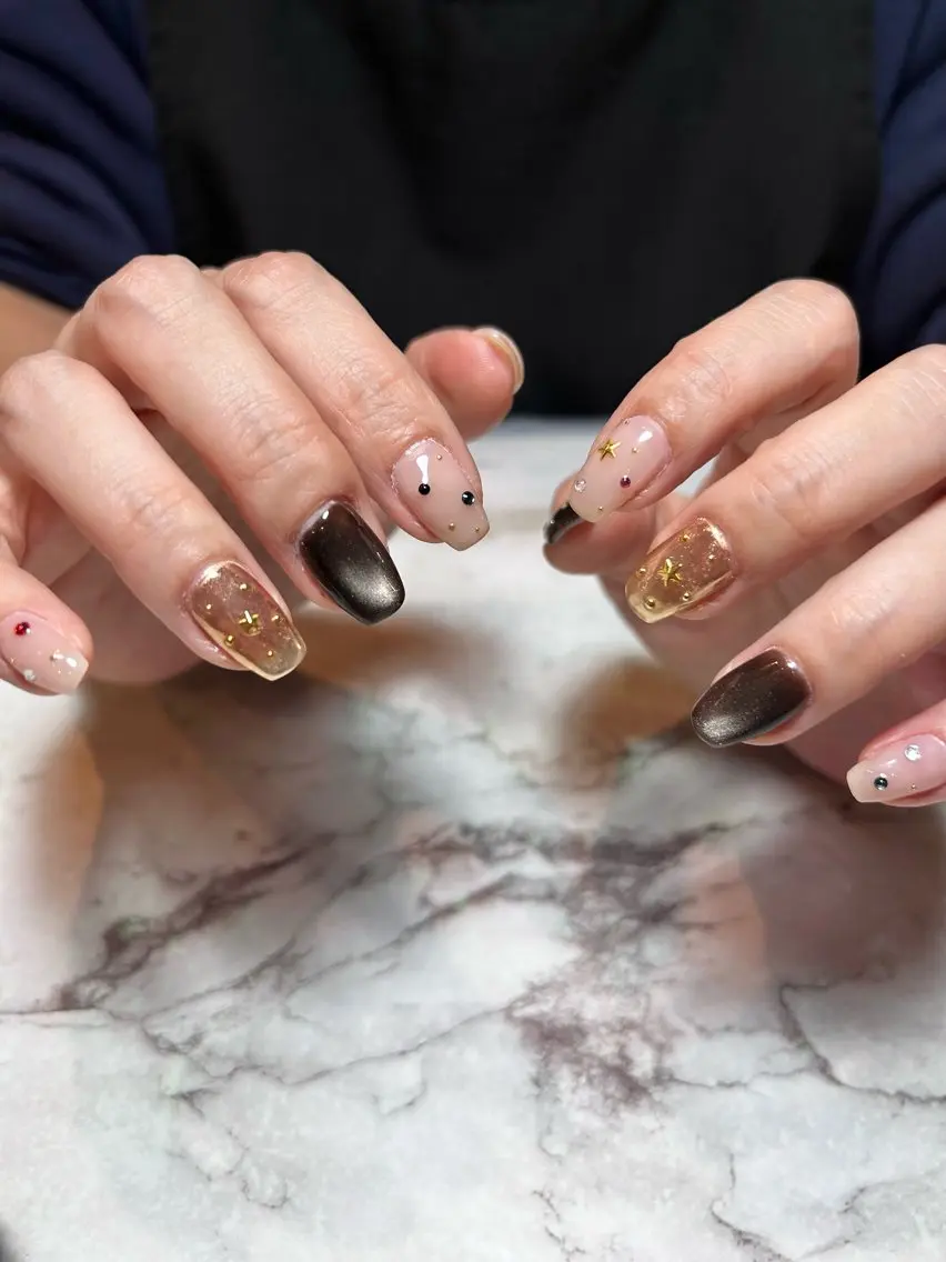 ネイル ハンドネイル フットネイル TESORO nailのネイルデザイン