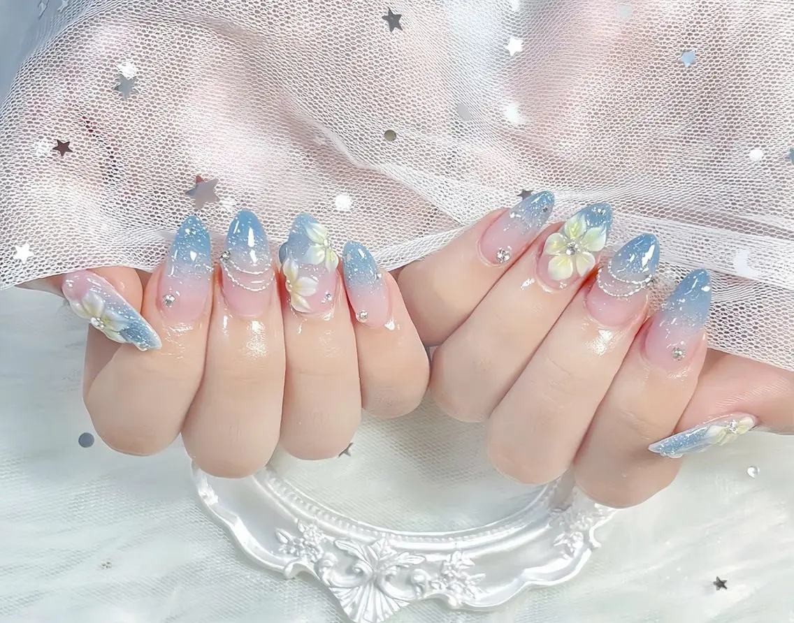 ネイル チークネイル 長さ出し フレンチネイル ジェルネイル グラデーション ハンドネイル THANHTHANH NAILのネイルデザイン