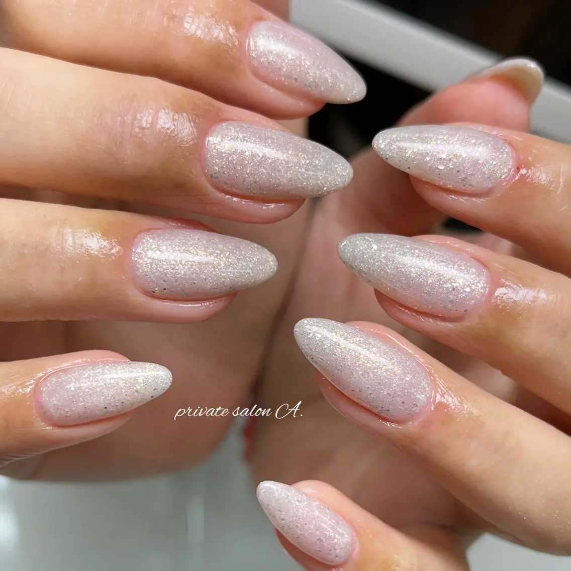 ネイル ホワイト richeri beautyのネイルデザイン