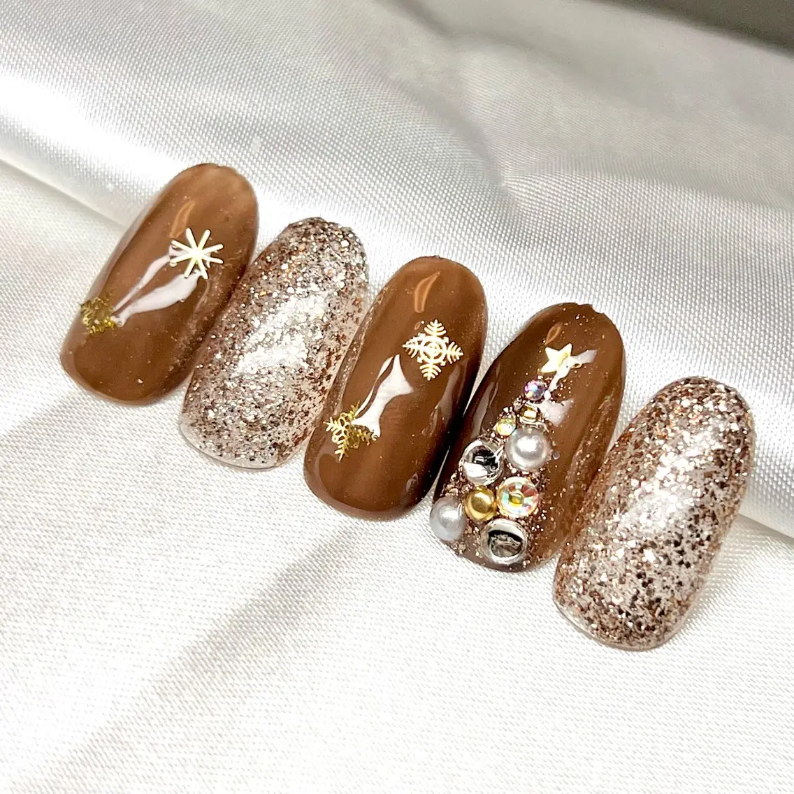 ネイル アートネイル オーロラネイル ジェルネイル 韓国ネイル ロングネイル ハンドネイル clover nailのネイルデザイン