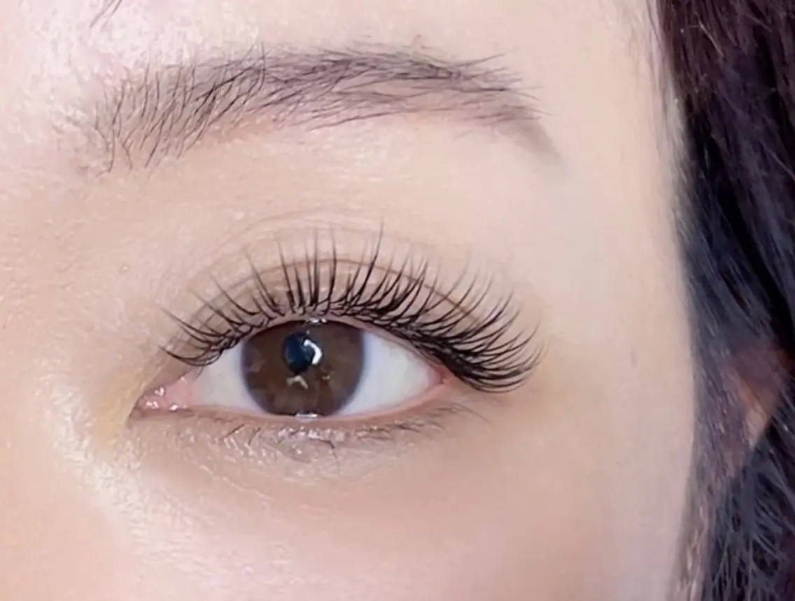 新規限定✨最軽量 LEDフラットラッシ100本✨コーディング、アイパック付き¥4980の写真