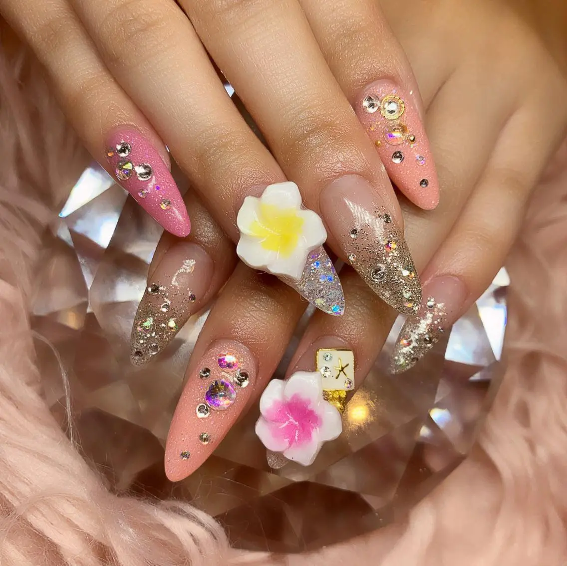 ネイル EMU NAILのネイルデザイン