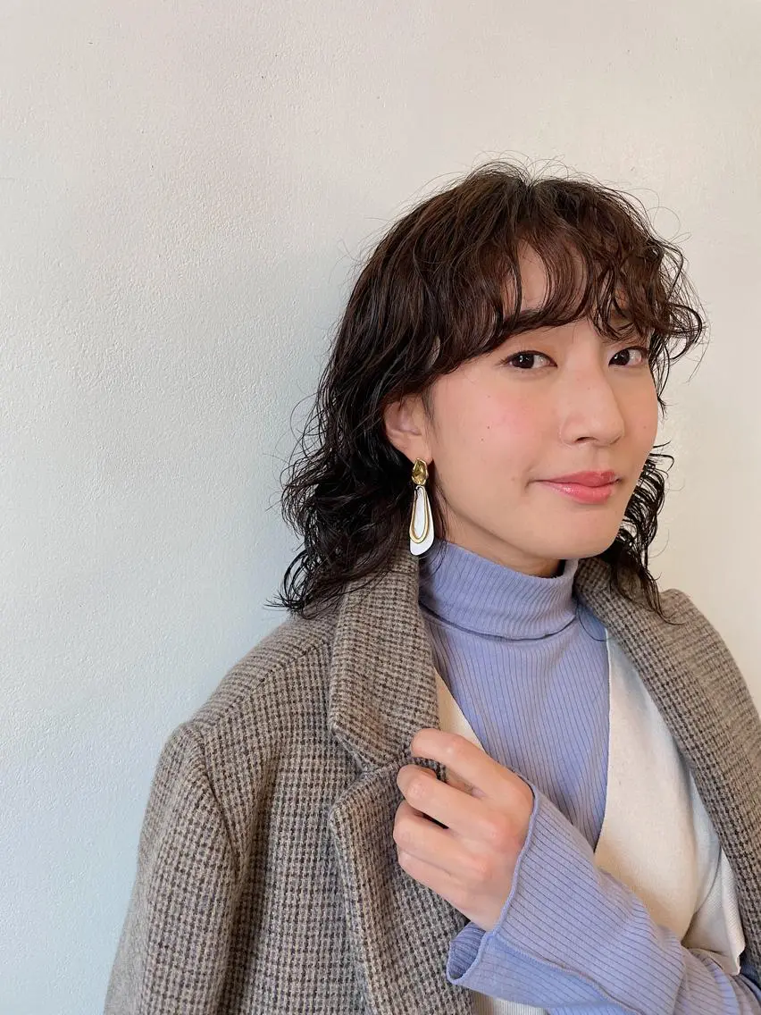 【5月、6月限定🧺】 潤いパーマ + カット+ケアトリートメントの写真