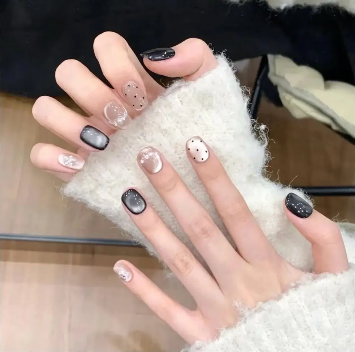 ハンドネイル　マグネット　フラッシュンの写真