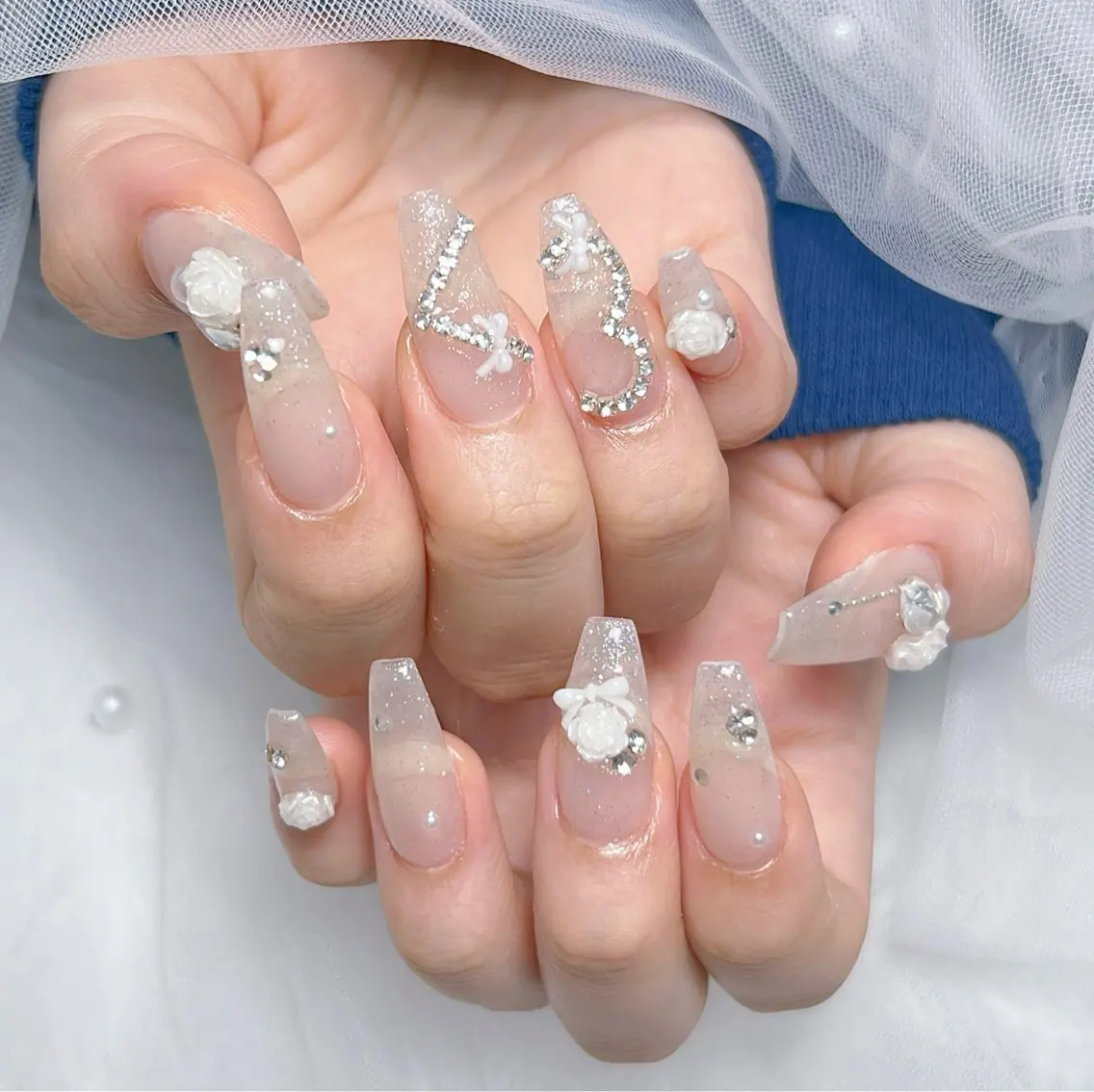 ネイル アートネイル オーロラネイル チークネイル 長さ出し フットネイル Miya _nailのネイルデザイン