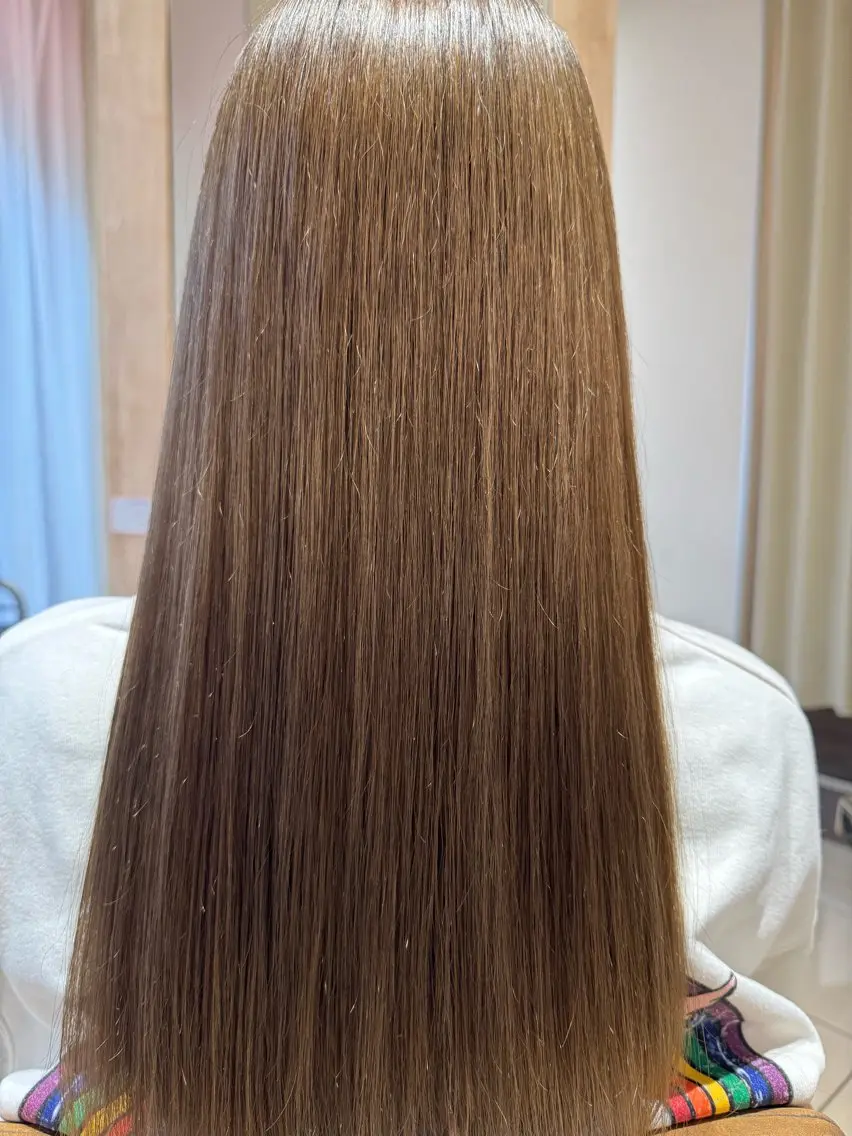 セミロング 🤍ツヤ髪🤍 エリカワネオのヘアスタイル