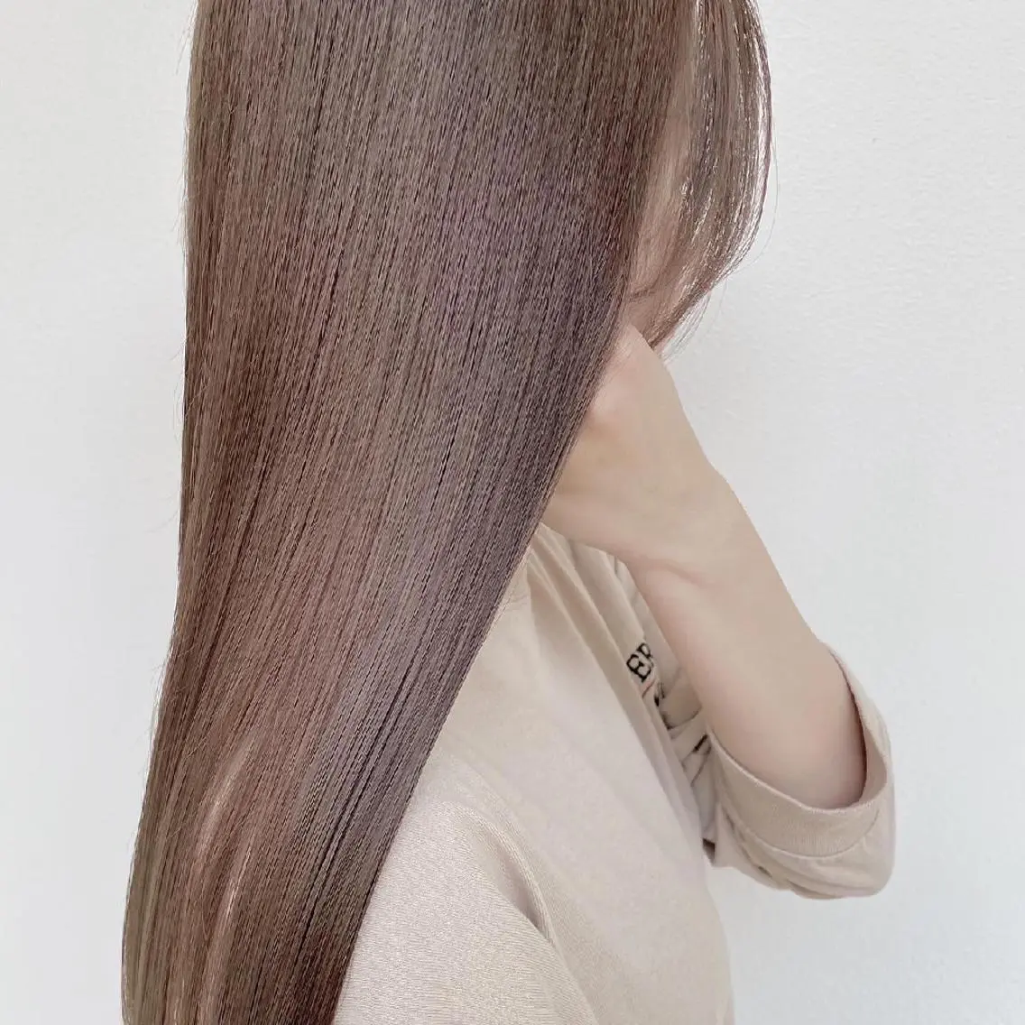 セミロング カラー ヘアアレンジ 透明感/レイヤー 🇰🇷tomonaのヘアスタイル