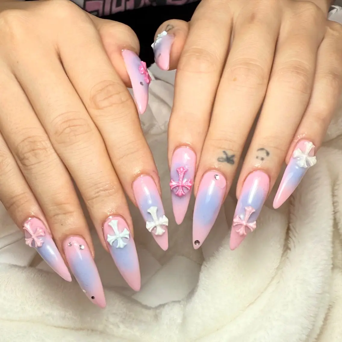 ネイル ハンドネイル Arva Manaのネイルデザイン