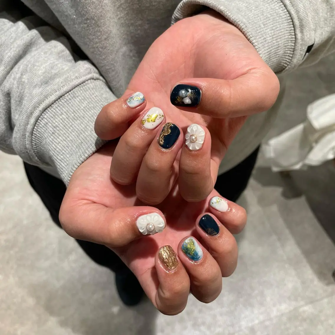 ネイル 卒業式 ハンドネイル ハンドケア ハイトーン🦄ネイル 💞のぶちのネイルデザイン