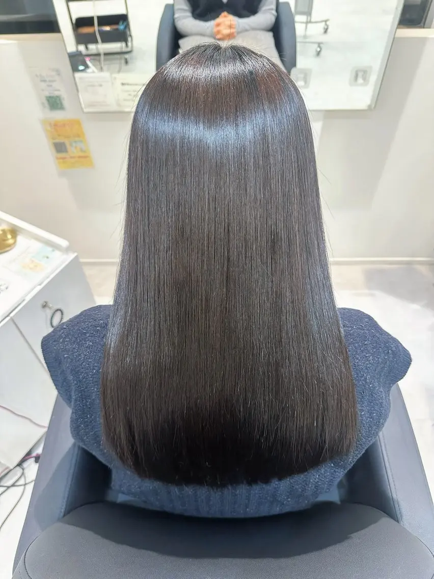 セミロング 縮毛矯正 トリートメント Emuest心斎橋 SAKIのヘアスタイル