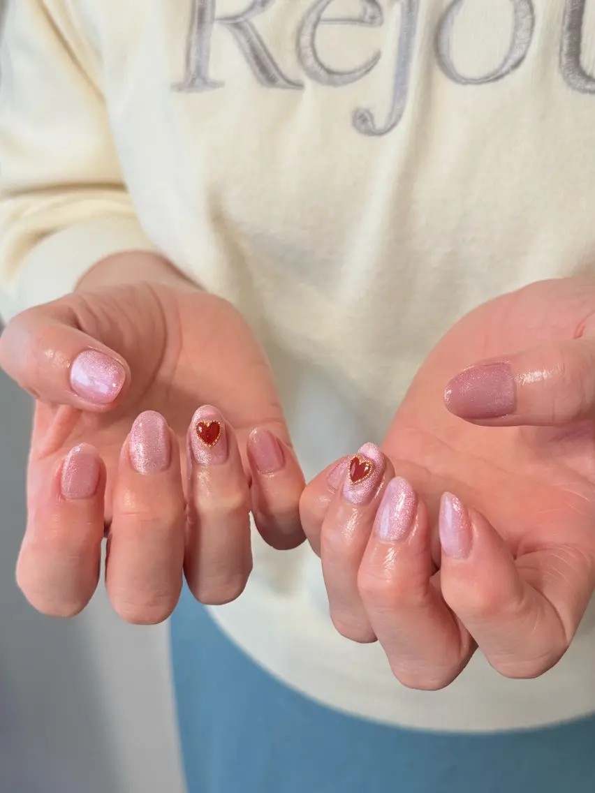 ネイル ハート マグネットネイル ピンク 春ネイル バレンタイン ハンドネイル miel nailのネイルデザイン