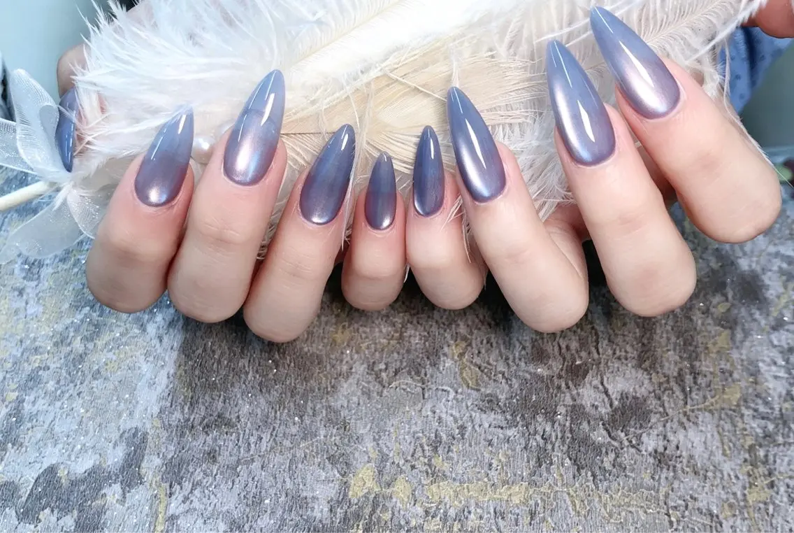 ネイル ハンドネイル Glow Minamiのネイルデザイン