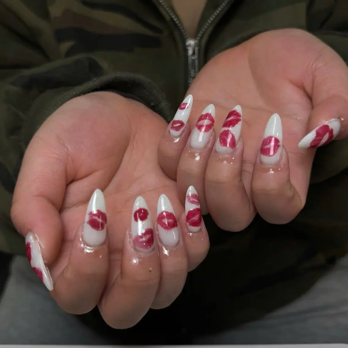 ネイル オーロラネイル 長さ出し フラッシュネイル フレンチネイル ジェルネイル Michi Nail Staffのネイルデザイン