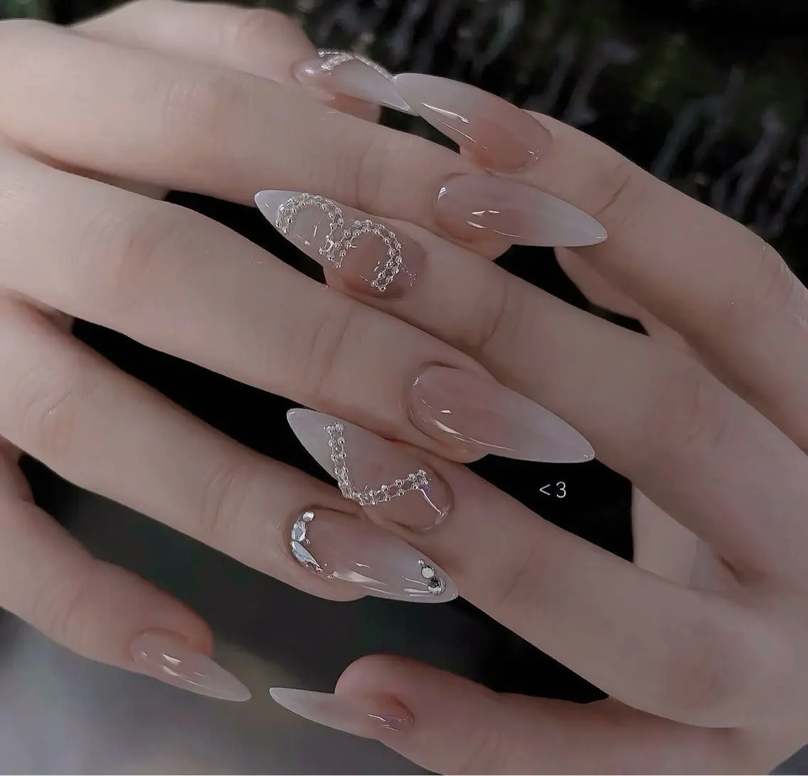ネイル フレンチネイル ジェルネイル ガラスフレンチ ハロウィン ハート ハンドネイル H.baby Nail Salonのネイルデザイン