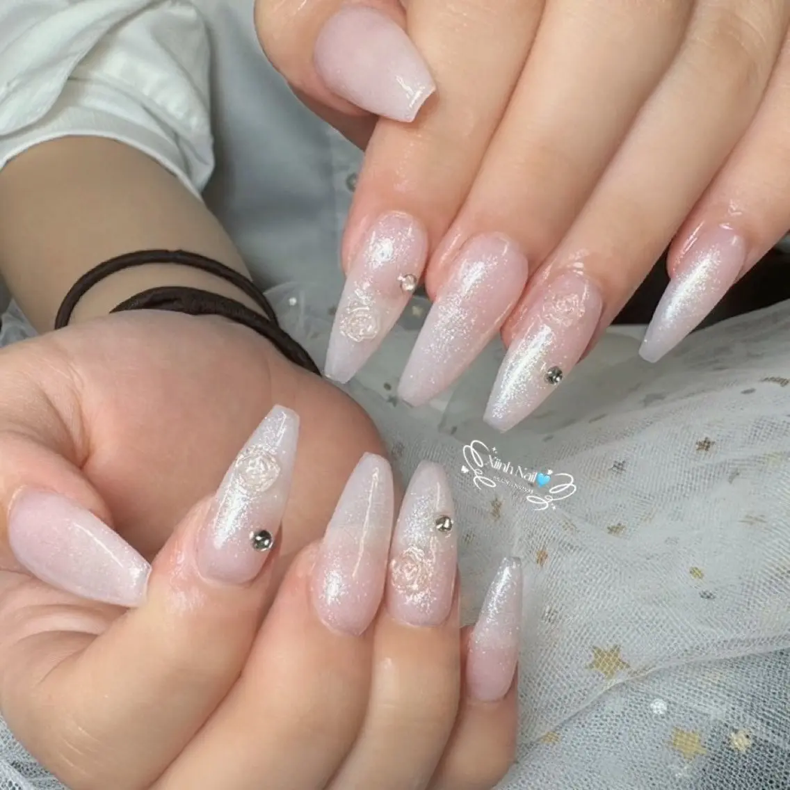 ネイル チークネイル 桜ネイル 長さ出し フットネイル ジェルネイル ハンドネイル XIINH NAIL SALONのネイルデザイン