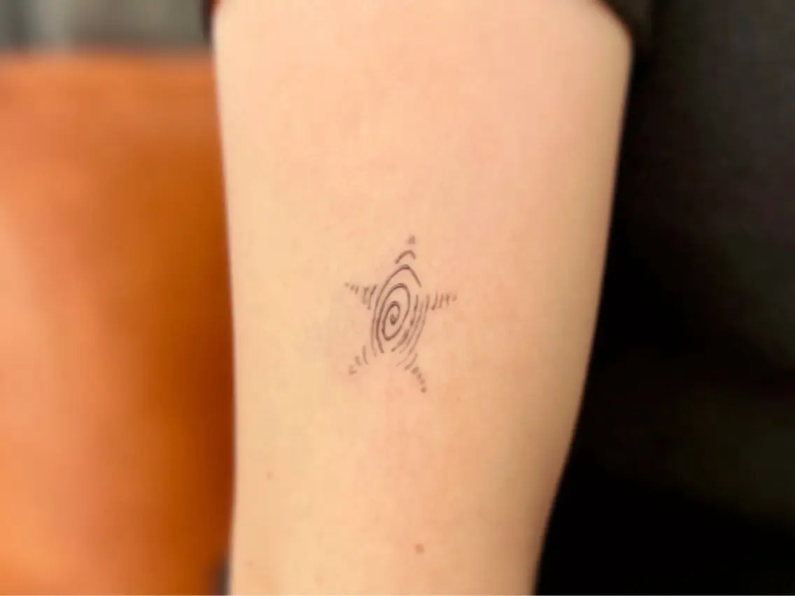 Jagua 500円玉サイズ (3cm×3cm) ¥2,500 ~ ¥3,500の写真