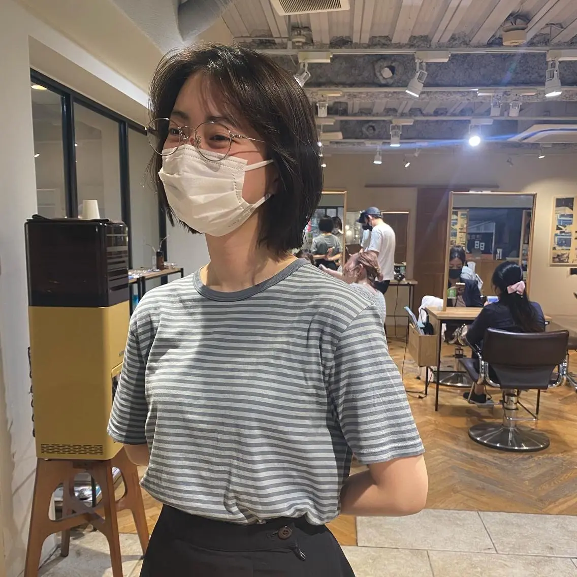 ショート カラー ボブレイヤー ボブ レイヤーカット io濱川 遥のヘアスタイル
