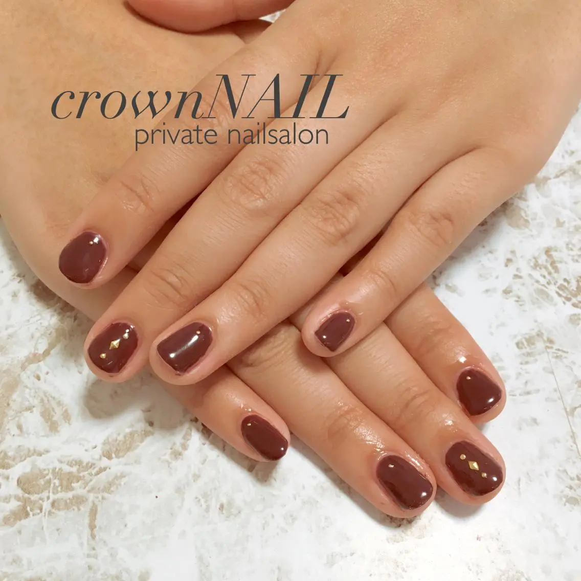 キッズ ネイル 赤色 シンプルネイル ストーンネイル ensowa✱laf NAILのネイルデザイン