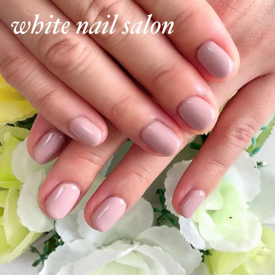 ネイル ジェルネイル ハードジェル 持ち込み ワンカラーネイル ソフトジェル white nail salonのネイルデザイン