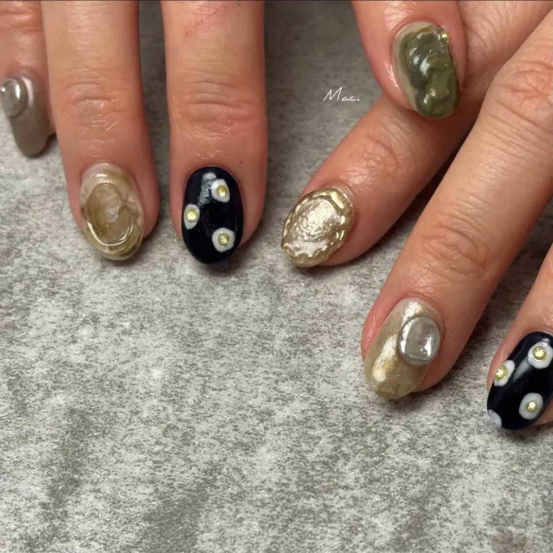 ネイル ハンドネイル atelier mac.のネイルデザイン