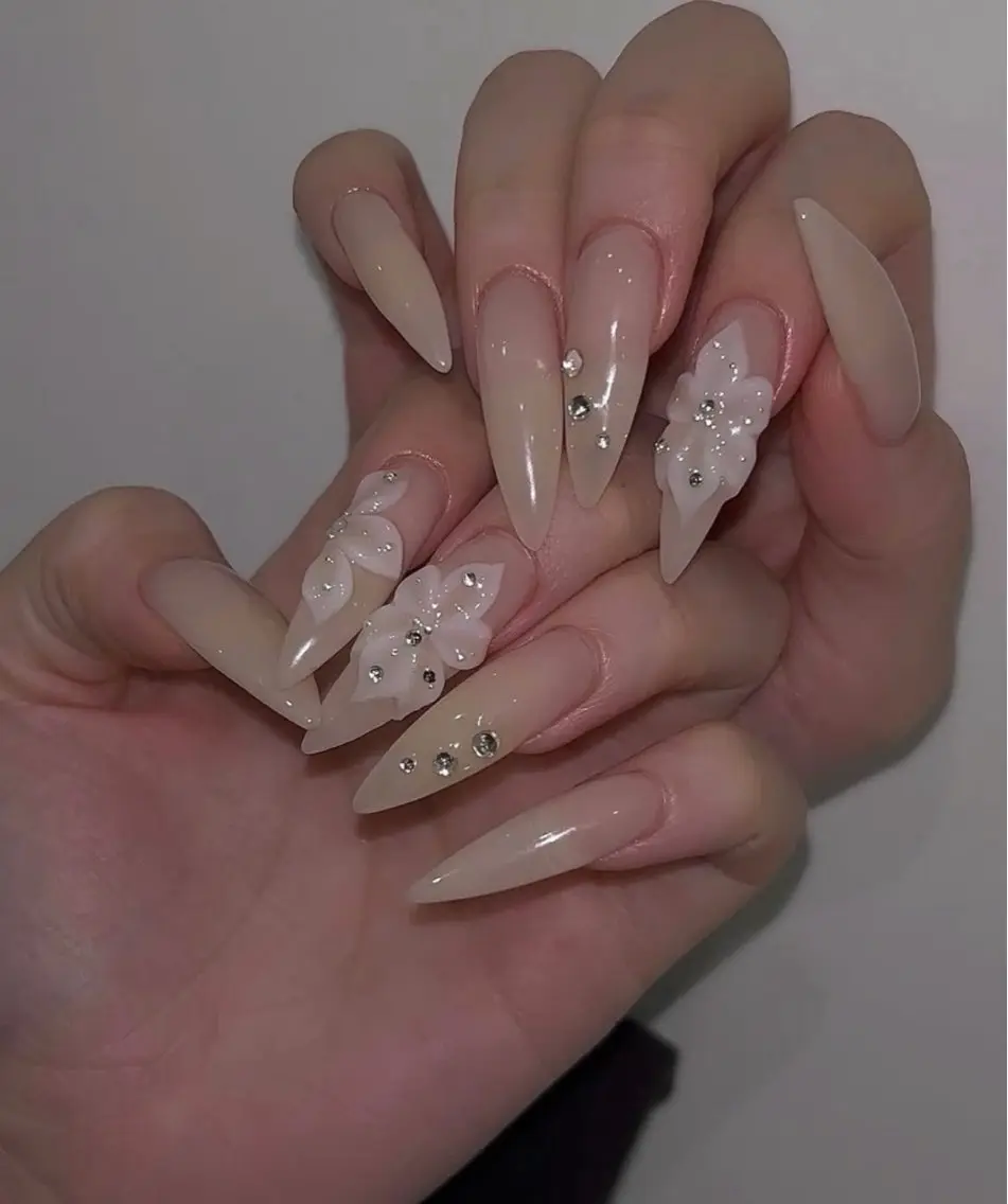 ネイル ハンドネイル WO MIAO💎のネイルデザイン