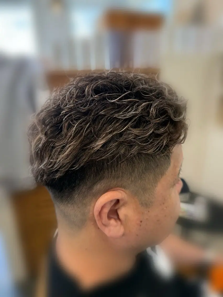 カラー パーマ メンズ MK men'sのヘアスタイル