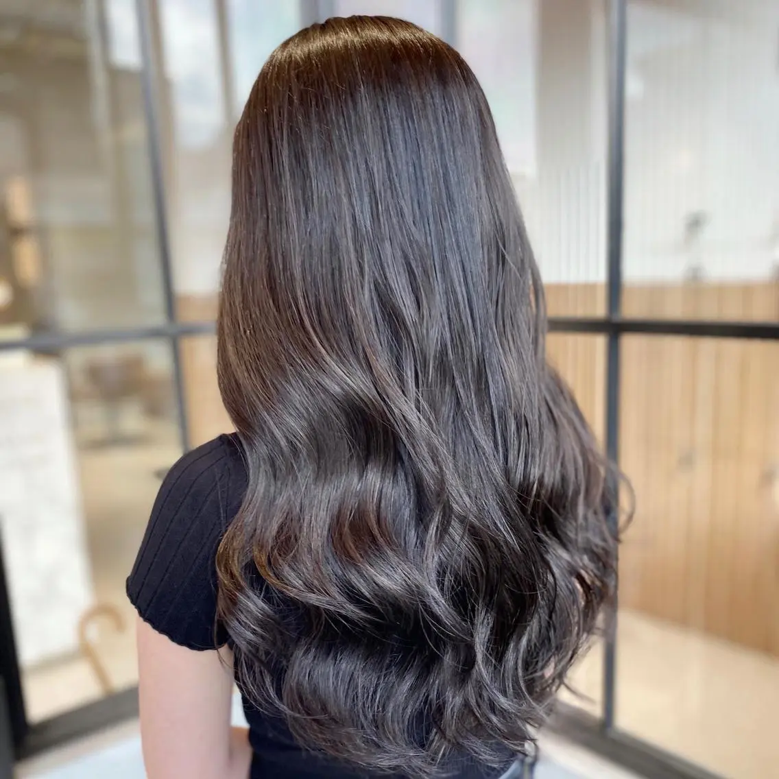 ロング カラー アッシュ アッシュグレー 透明感カラー ハイライトカラー ハイライト ボブ/ハイトーン 福生Radix 下田のヘアスタイル