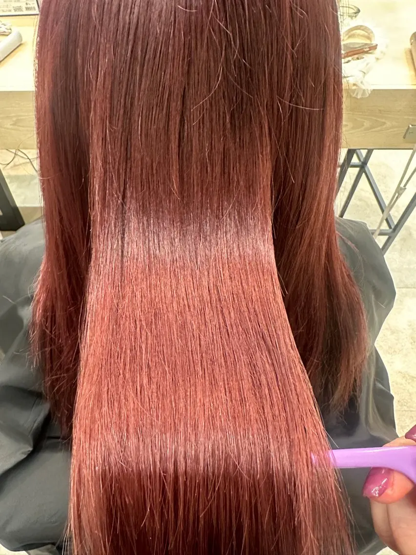 ロング カラー ELEN kotojiのヘアスタイル