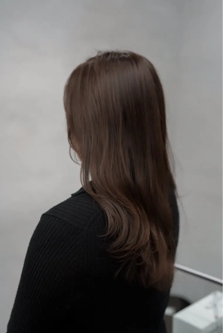 セミロング カット ヘアカラー 縮毛矯正 トリートメント navile GINZAのヘアスタイル
