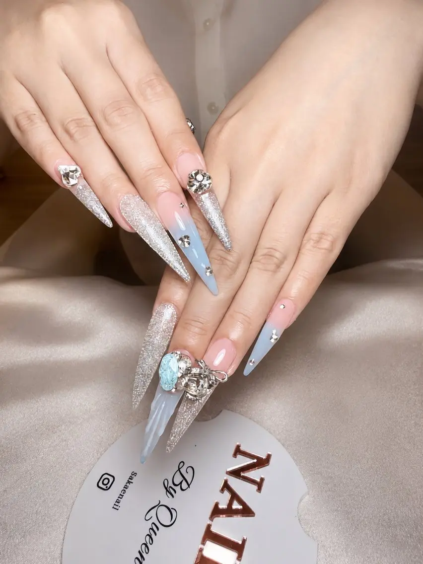 ハンドネイル Queen Nail Salonのネイルデザイン
