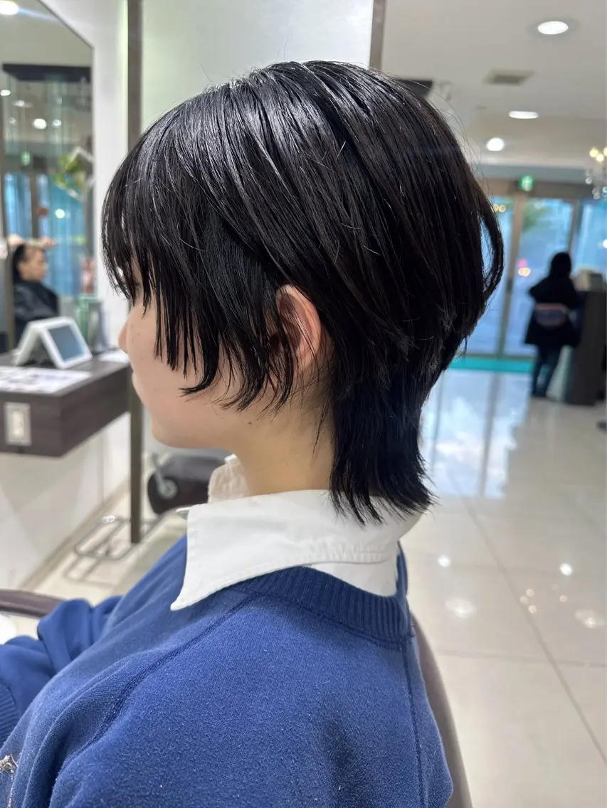 ショート カット 日曜日空きあり‼️ 艶々カラー🩷のヘアスタイル