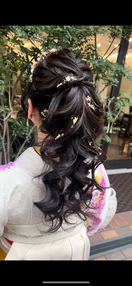ロング 早稲田 千尋のヘアスタイル
