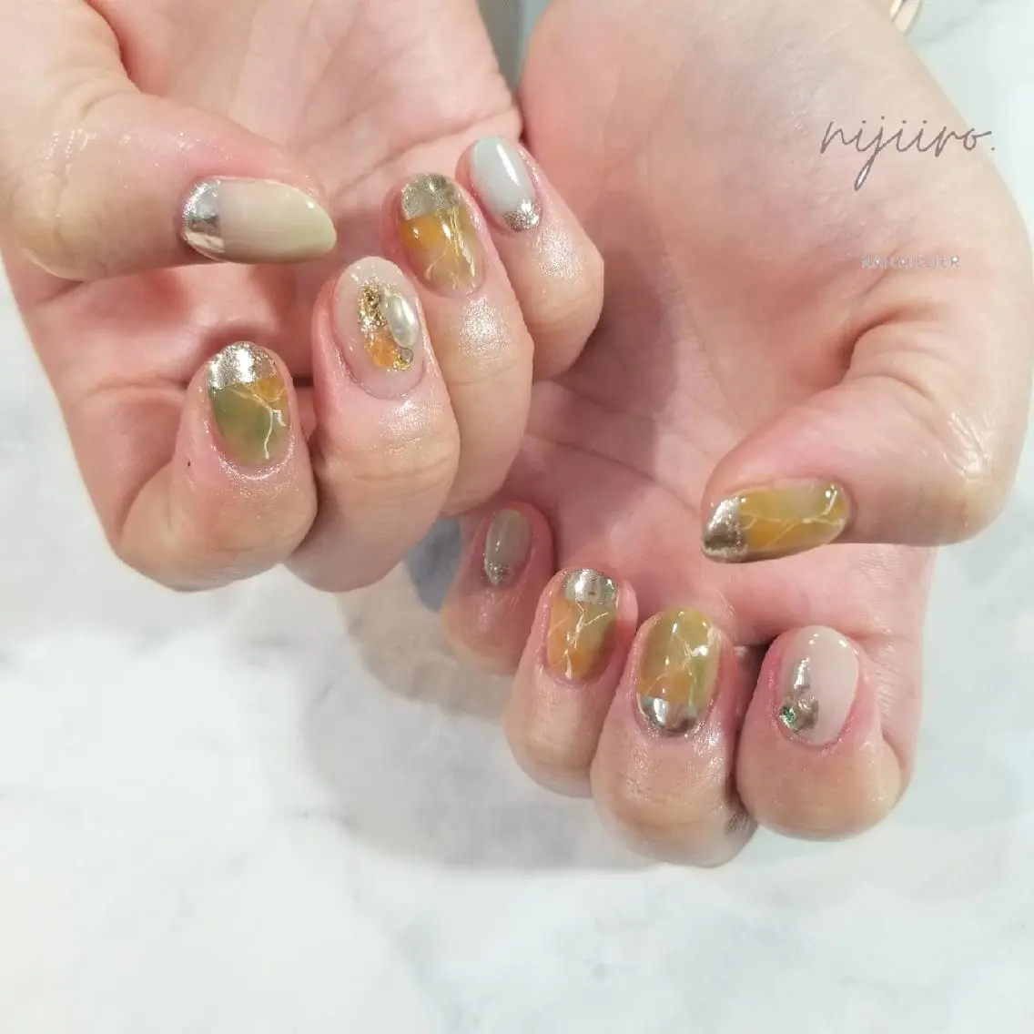 ネイル ハンドネイル nijiiro🌈 サトウのネイルデザイン
