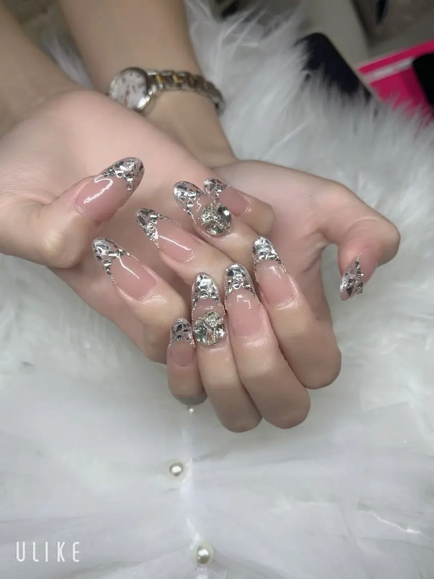 ネイル ハンドネイル YOLO NAILのネイルデザイン