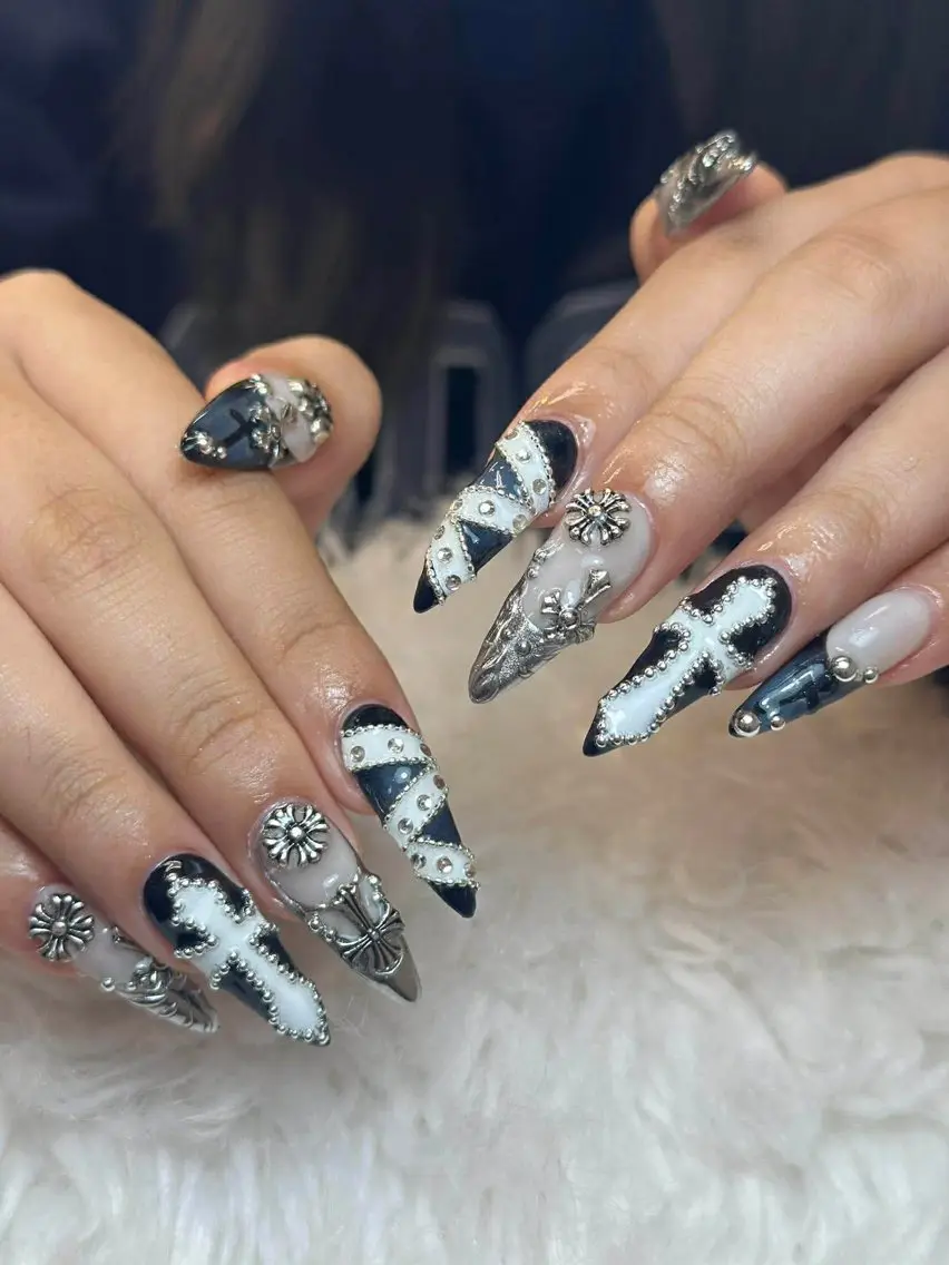 ネイル アートネイル ジェルネイル ネイルチップ ハンドネイル Nie Nail Shinokuboのネイルデザイン