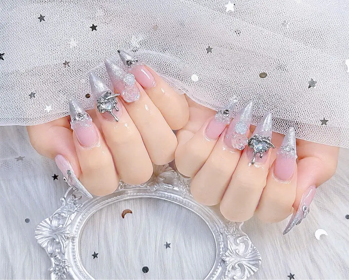 ネイル チークネイル ドット 長さ出し フットネイル フレンチネイル ハンドネイル Hana Nail Salonのネイルデザイン